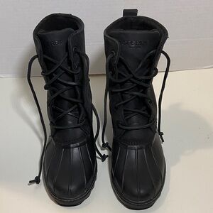 Sperry Women's Saltwater Heel Leather Rain Boots in black. Sz 9.5 Women’s